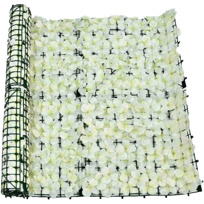 Clôture de confidentialité en rouleau de treillis avec fleurs artificielles