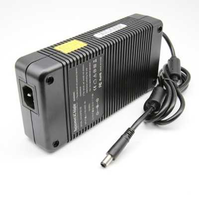 HP CHARGEUR ORDINATEUR 19.5V11.8A 7.4*5.0