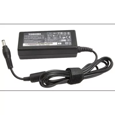 TOSHIBA CHARGEUR ORDINATEUR 15V5A 5.5*2.5